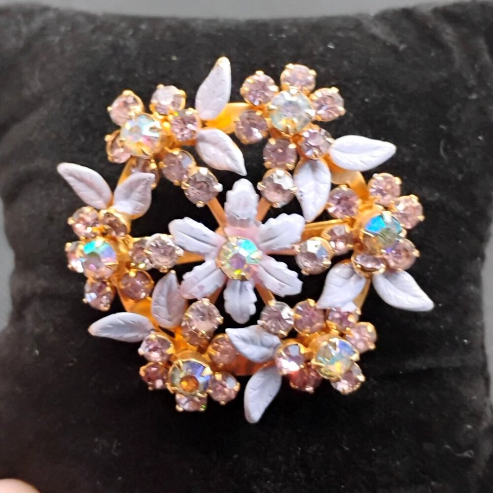 Vintage 1960s Lavender Purple Enamel 3D Flower Brooch w/AB Rhinestones Gold Tone
